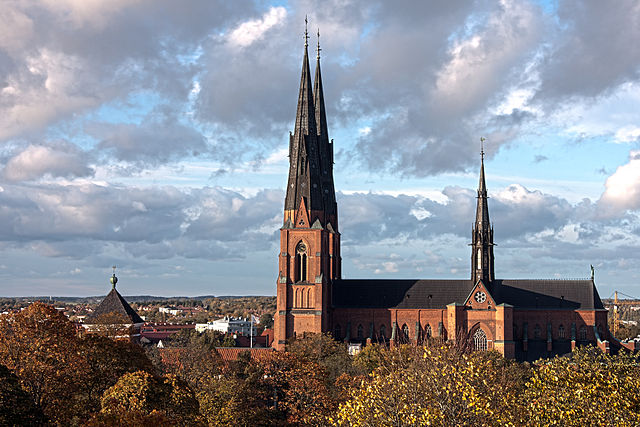 640px Uppsala domkyrka i oktober 2011